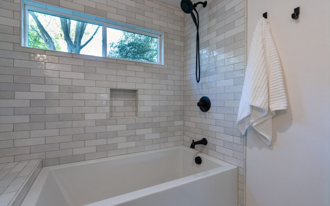 How to Get Low-Maintenance Showers with Professional Shower Cleaning and Ceramic Coating